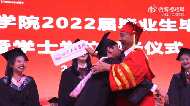 de0fd48a1e2e105b53841b52934405f8.gif